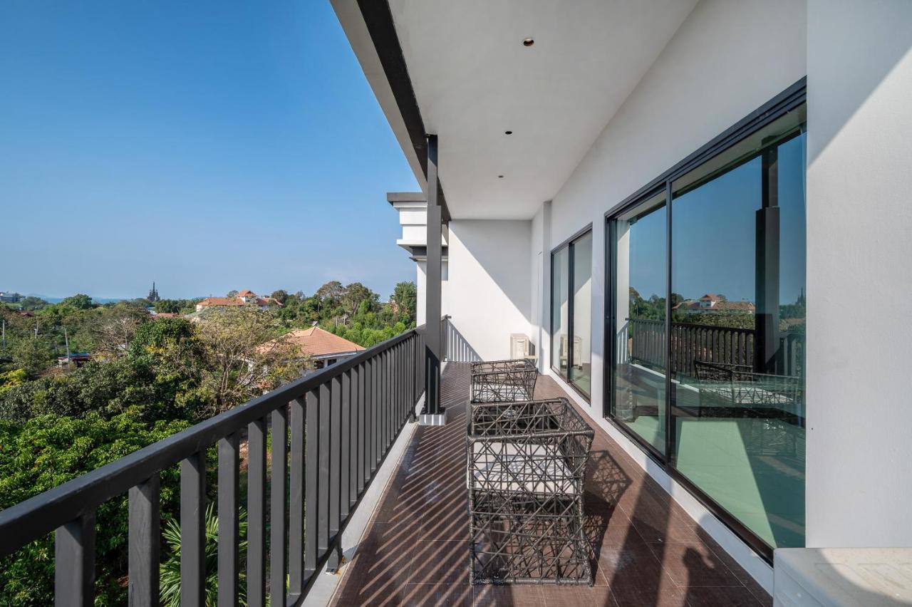 Manhattan Pattaya Hotel - Sha Extra Plus Exterior photo