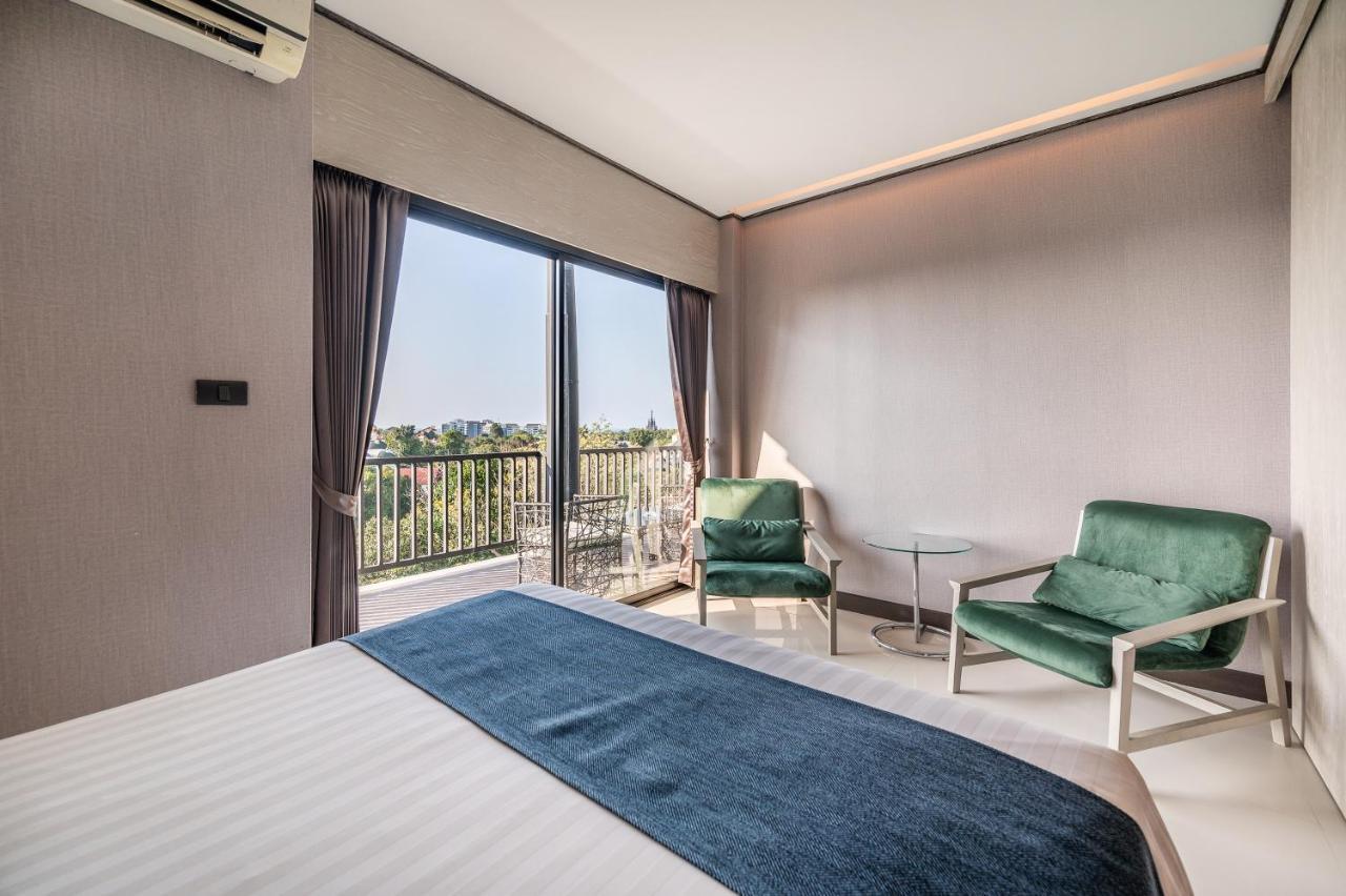 Manhattan Pattaya Hotel - Sha Extra Plus Exterior photo