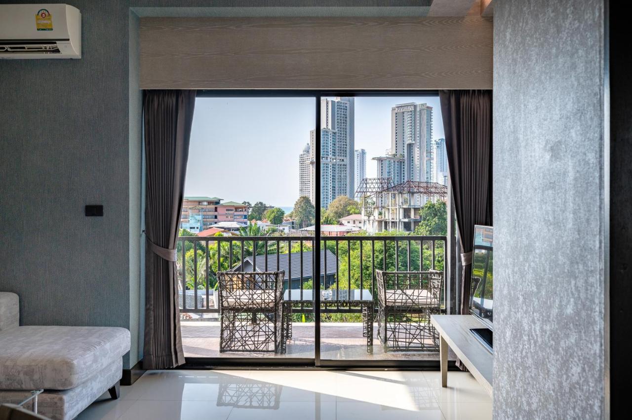 Manhattan Pattaya Hotel - Sha Extra Plus Exterior photo