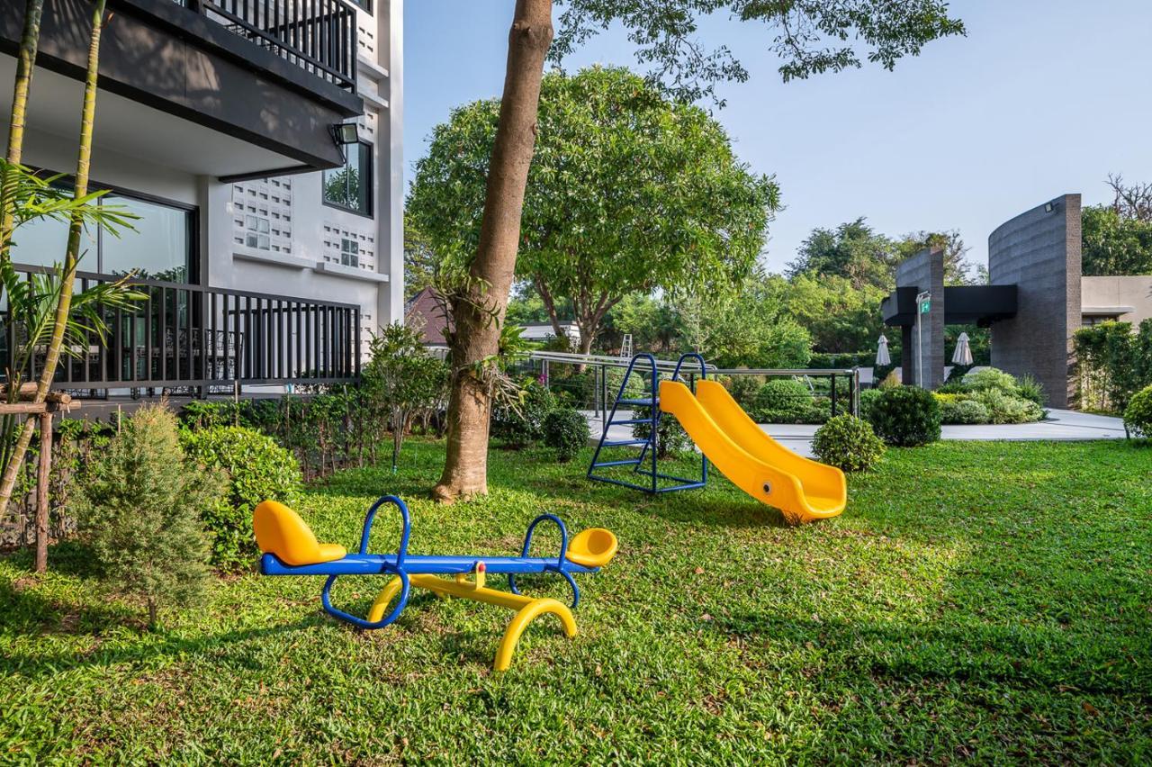 Manhattan Pattaya Hotel - Sha Extra Plus Exterior photo