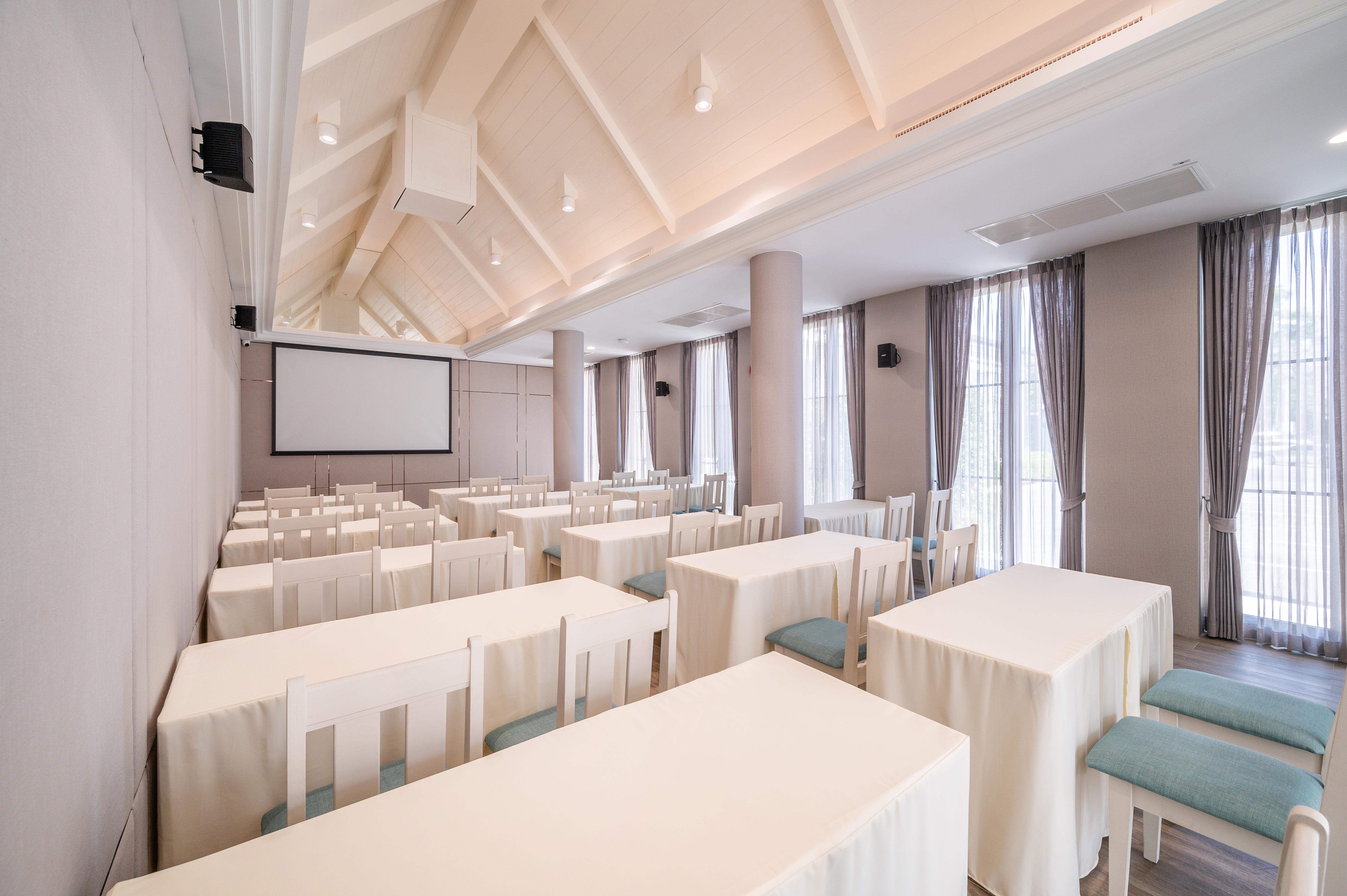 Manhattan Pattaya Hotel - Sha Extra Plus Exterior photo