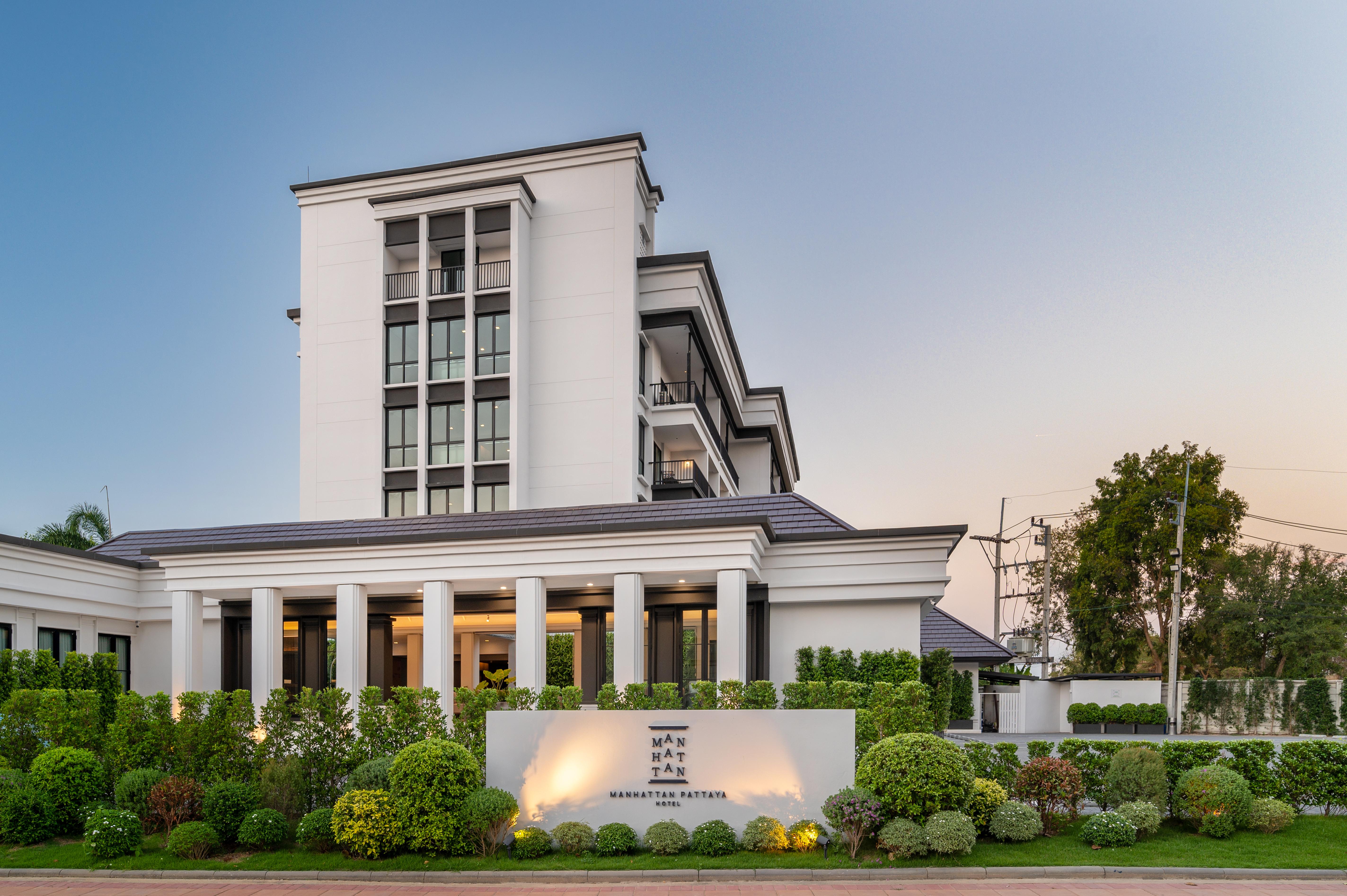 Manhattan Pattaya Hotel - Sha Extra Plus Exterior photo